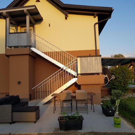 Ferienwohnung Stoisser Mureck Luaran gambar